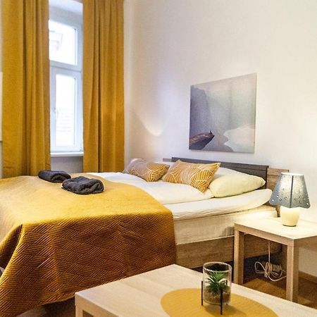Economy 1Br Apartment Well Connected To The Whole City Відень Екстер'єр фото