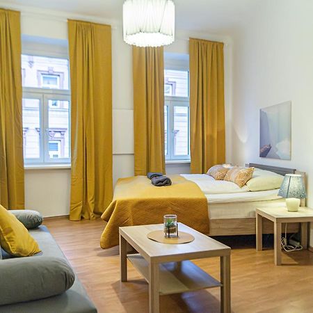 Economy 1Br Apartment Well Connected To The Whole City Відень Екстер'єр фото