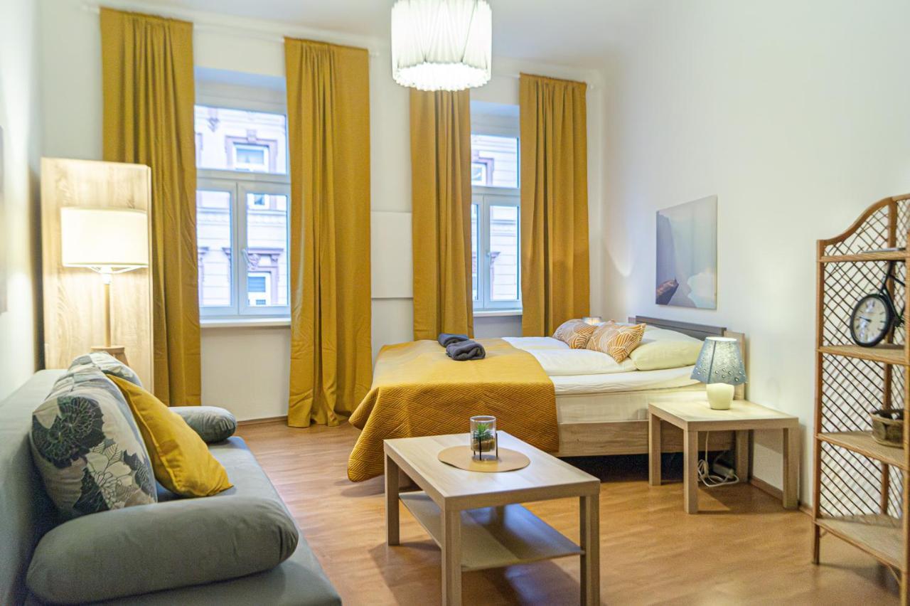 Economy 1Br Apartment Well Connected To The Whole City Відень Екстер'єр фото