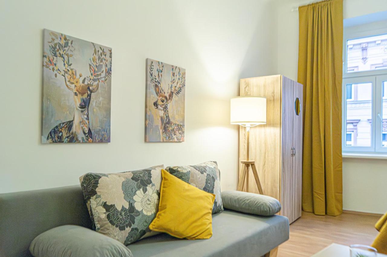 Economy 1Br Apartment Well Connected To The Whole City Відень Екстер'єр фото